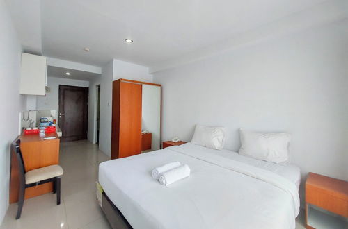 Foto 3 - Brand New And Nice Studio At Skyview Medan Apartment