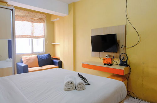 Foto 4 - Cozy Studio At Emerald Towers Bandung Apartment