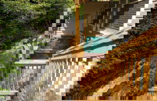 Foto 1 - Falling Brook