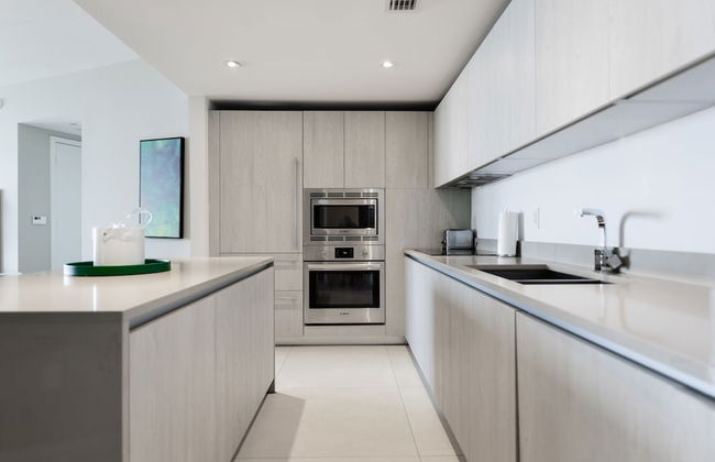 Luxury Beachfront Condos in Hollywood - Foto 52