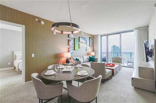Photo 9 - Beachfront Bliss: Luxe Condo in Hollywood