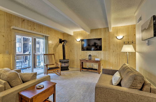 Foto 4 - Breckenridge Condo w/ Spa Access: Walk to Ski Lift