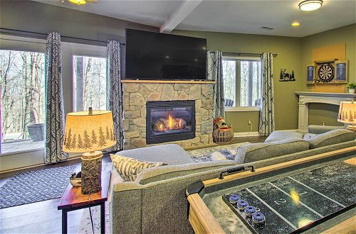 Photo 4 - Stunning Wintergreen Resort Home: Ski & Golf
