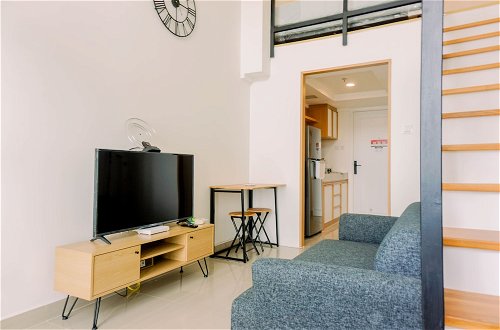 Foto 6 - Modern And Cozy Studio Loft Apartment At Kingland Avenue