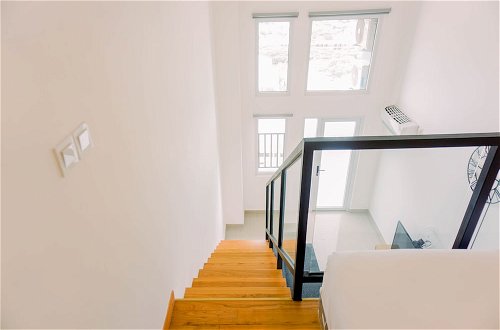 Foto 16 - Modern And Cozy Studio Loft Apartment At Kingland Avenue