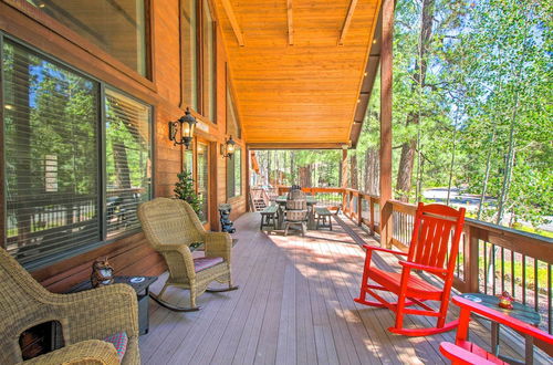 Foto 27 - Beautiful Pinetop Gem w/ Fire Pit, Deck & Grill