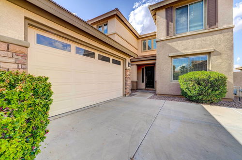 Photo 13 - Updated Gilbert Home w/ Pool + Community Amenities