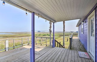 Foto 1 - Bright & Breezy Home: 4 Blocks From the Beach