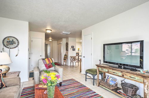 Photo 30 - Albuquerque Townhome w/ Patio & Mountain Views