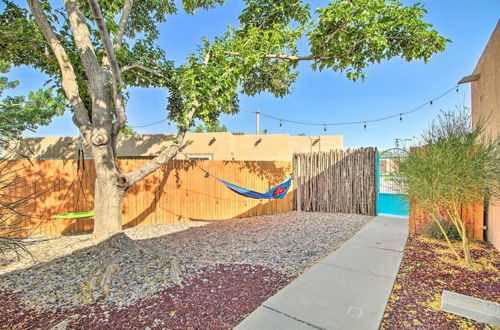 Photo 18 - Mountain-view Albuquerque Townhome w/ Patio