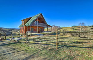 Foto 1 - Sparta Cabin w/ Panoramic View, Wood Interior