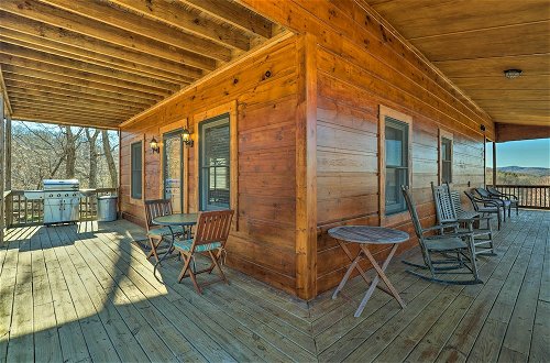 Foto 14 - Sparta Cabin w/ Panoramic View, Wood Interior