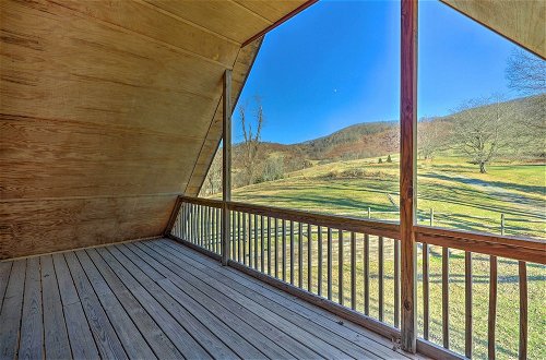 Foto 20 - Sparta Cabin w/ Panoramic View, Wood Interior