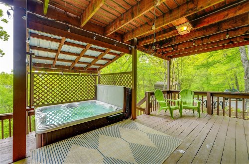 Foto 7 - Secluded Cabin w/ Hot Tub Near Table Rock Lake