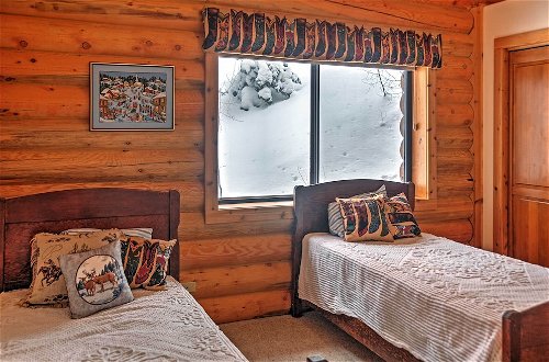Photo 9 - Brian Head Cabin Minutes From Slopes w/ Game Room