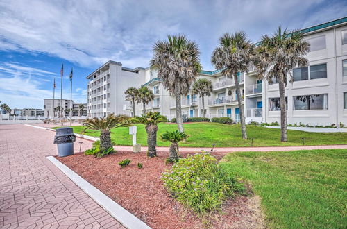 Foto 17 - Daytona Beach Condo w/ Ocean-view Balcony