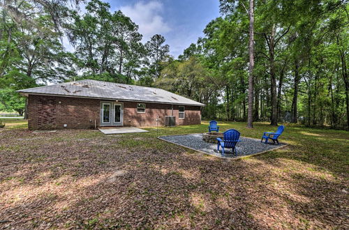 Photo 12 - Serene Live Oak Home w/ Fire Pit by River + Sosmp