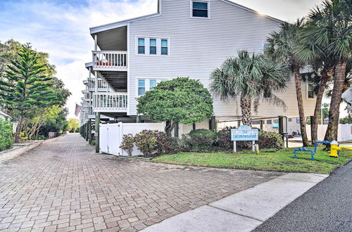 Photo 3 - Sunny Indian Shores Condo - Close to Beach