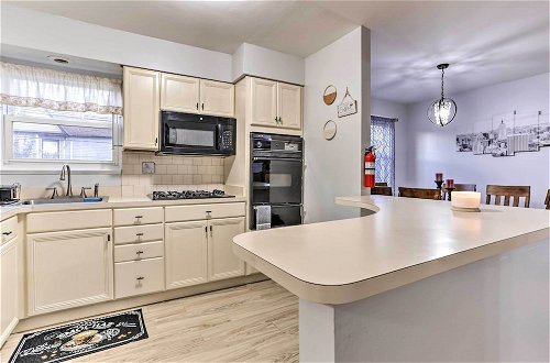 Photo 10 - Ideally Located Jersey City Home, 8 Mi to NYC