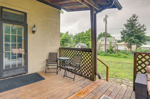 Photo 5 - Renovated Schoolhouse w/ Piano & Private Deck