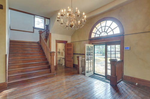 Photo 18 - Renovated Schoolhouse w/ Piano & Private Deck