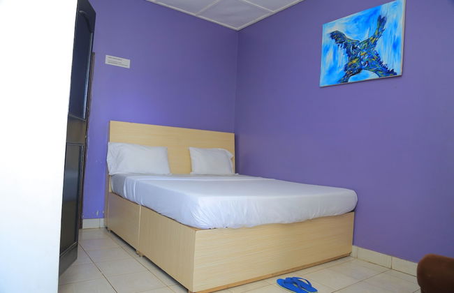 6 Bed - 4 Bath - Sleeps 12 - Garden - Parking - Foto 7