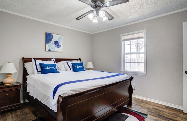 La Palma Guesthouse - Near Texas Tech - Photo 13