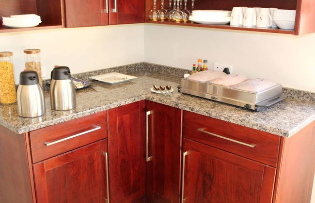 A Pristine B B Located in Belvedere Harare - 2006 - Foto 4