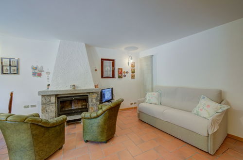 Photo 17 - Villa Il Castagno Few Min From Beach