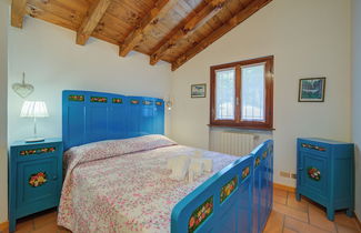 Photo 2 - Villa Il Castagno Few Min From Beach