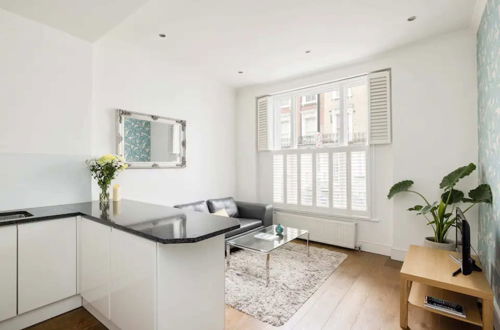 Foto 5 - Bright & Beautiful 1BD Flat - Westbourne Park