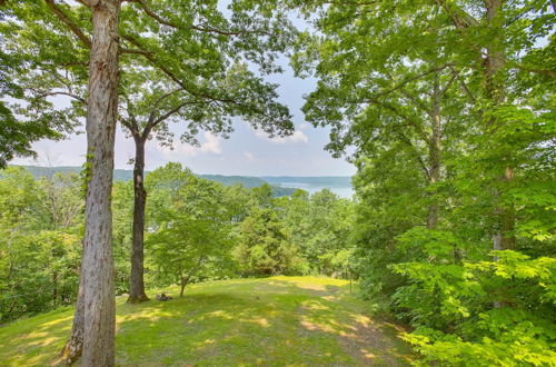 Photo 29 - Bright Byrdstown Home w/ Views of Dale Hollow Lake