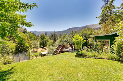 Photo 13 - Big Bar Home w/ Hot Tub & Fire Pit