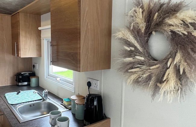 Lovely 2-bed Cabin in Birchington - Foto 8