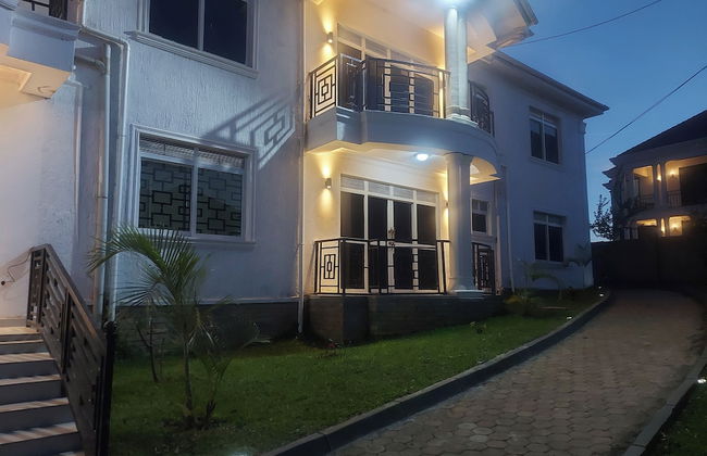 2-bed Apartment Sleeps 4 - Balcony - Pets Welcome - Foto 23