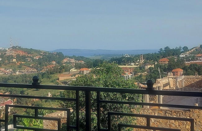 2-bed Apartment Sleeps 4 - Balcony - Pets Welcome - Foto 16