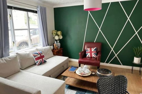 Foto 14 - Inviting 2-bed Apartment in London