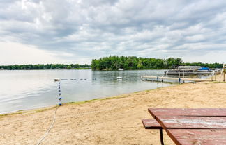 Foto 3 - Newly Built West Branch Retreat Near Lake Ogemaw