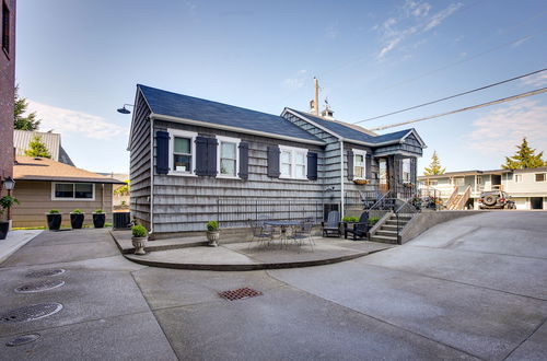 Photo 2 - Retro-style Home in Ruston: Walkable Location