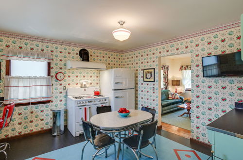 Photo 4 - Retro-style Home in Ruston: Walkable Location