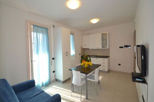 Photo 8 - Modern Apartment for 5 Guests in Rosolina Mare