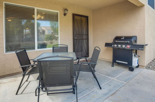 Photo 14 - Bright Peoria Home w/ Gas Grill & Fire Pit