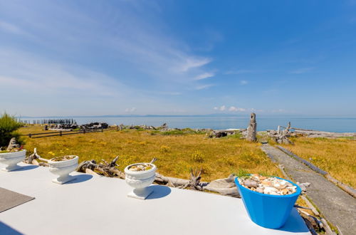 Photo 23 - Point Roberts Cottage w/ Ocean Views + Hot Tub