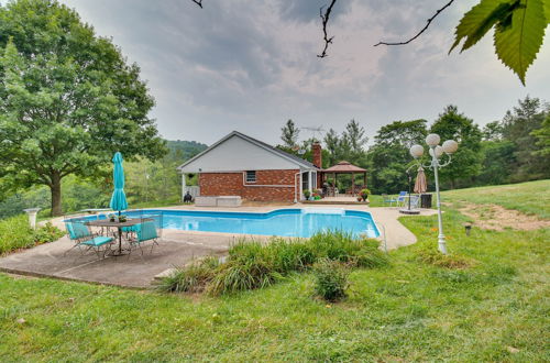 Photo 3 - Pet-friendly Union Vacation Rental With Pool