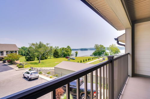 Photo 2 - Chic Spring City Townhome on Watts Bar Lake