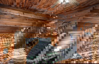 Photo 3 - Hoatchey Hideaway