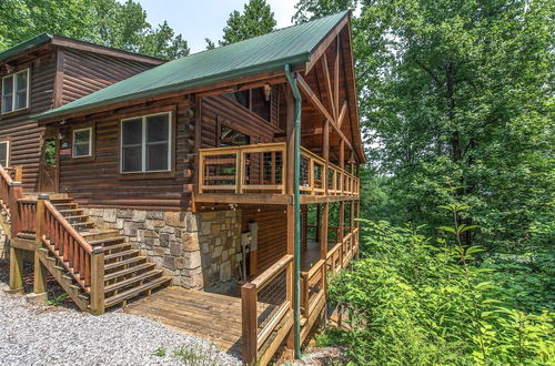 Foto 40 - Hidden Haven Log Cabin w/ Private Hot Tub