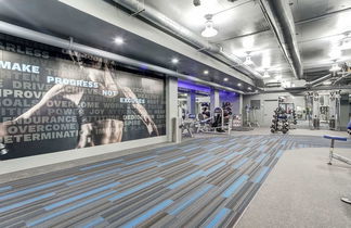 Photo 1 - Spacious Apt Crystal City With Gym