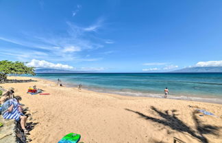 Photo 2 - Cute Beachfront Condo w/ Lanai & Resort Pools