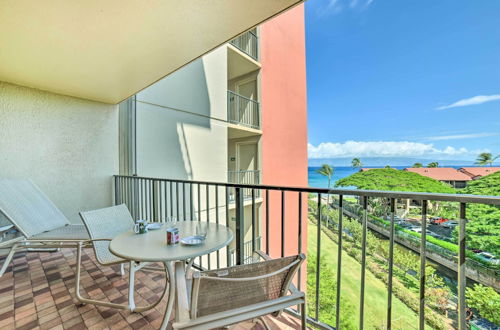 Foto 3 - Cute Beachfront Condo w/ Lanai & Resort Pools